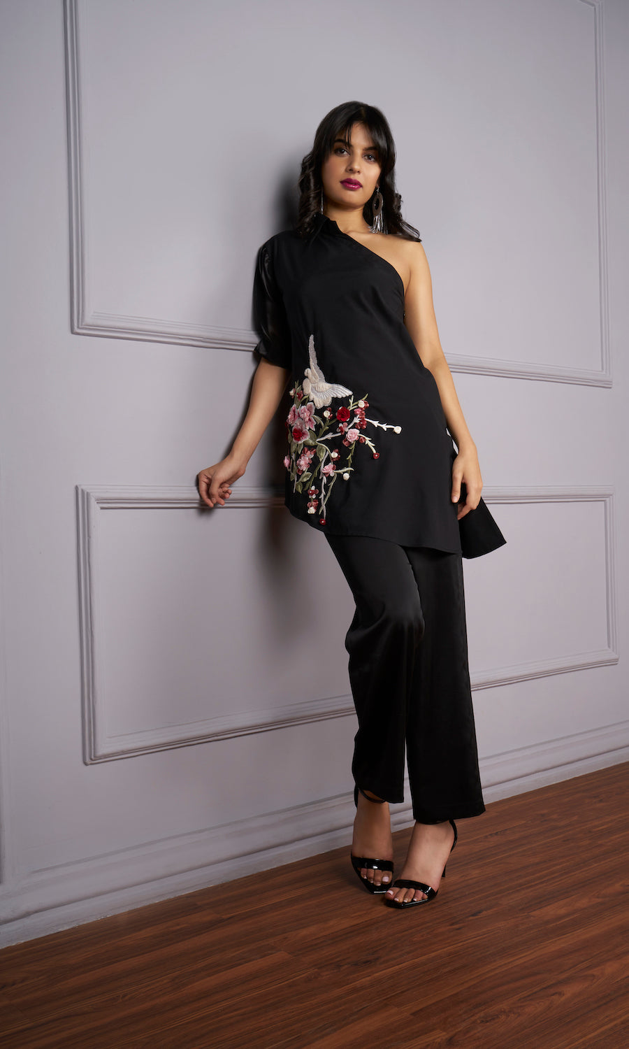 Oriental Motif One shoulder Top