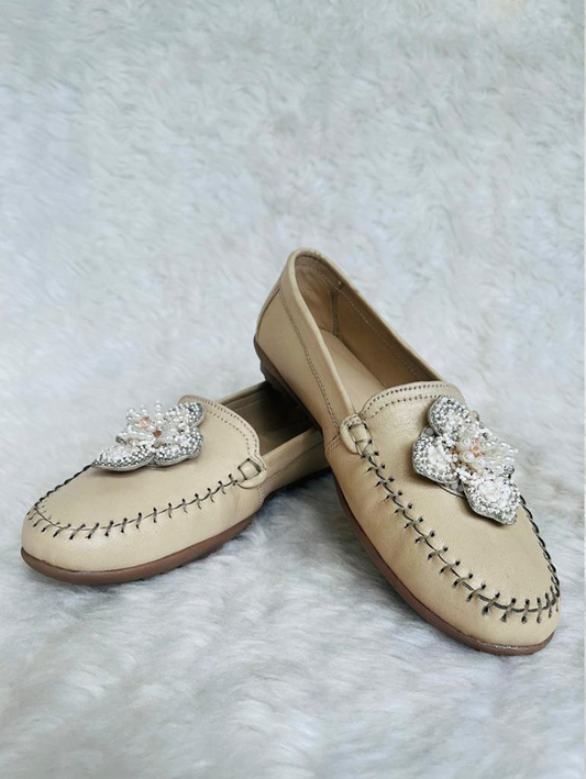Ivory fish leather shoes
