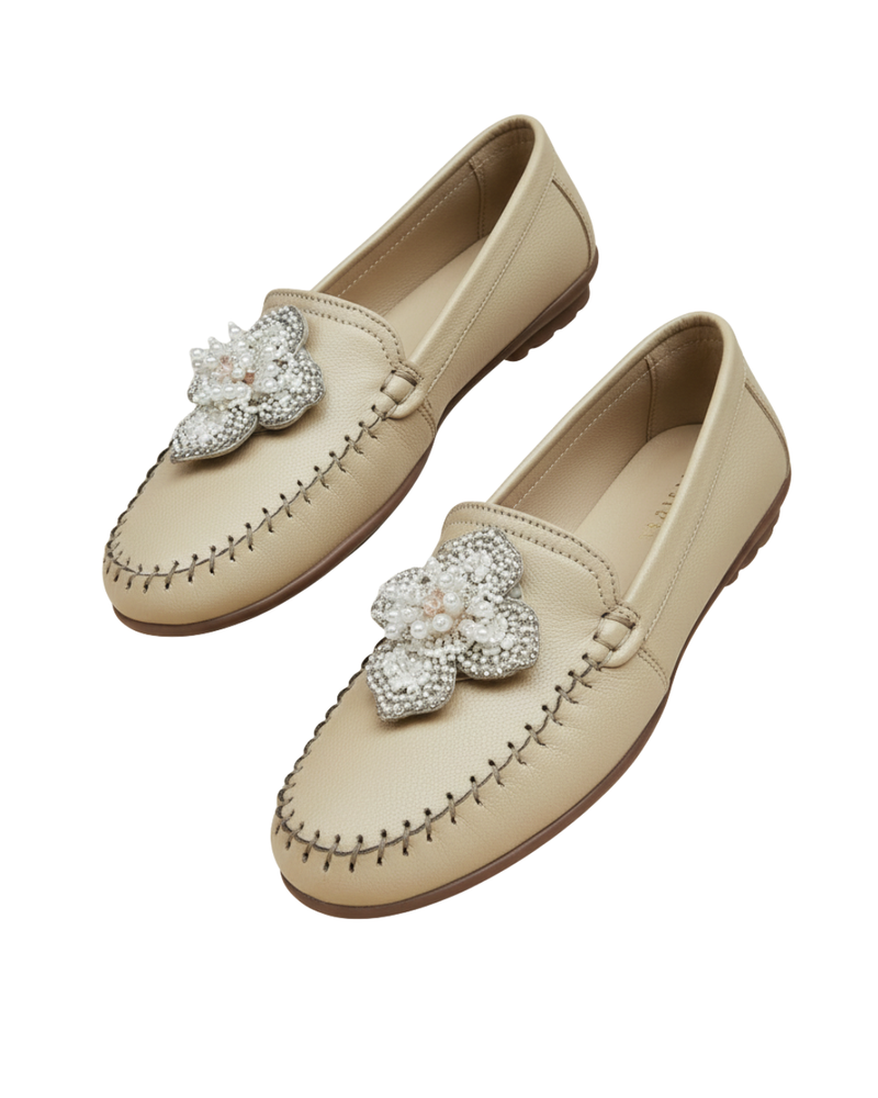 Ivory fish leather shoes