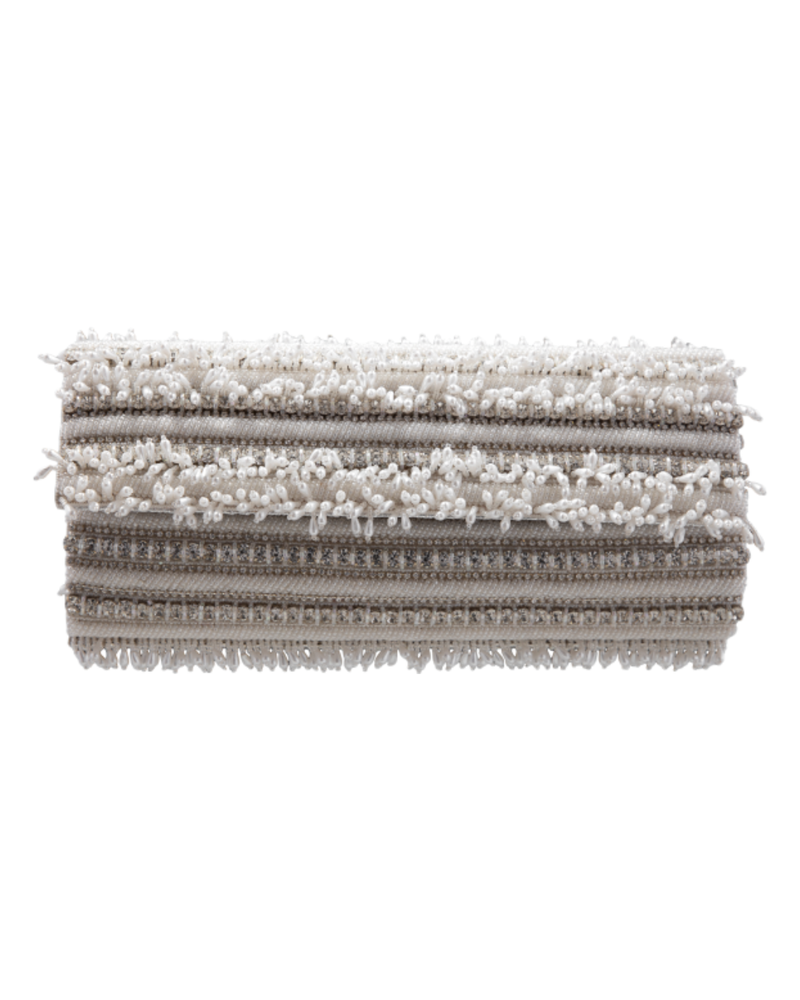 Snowy clutch