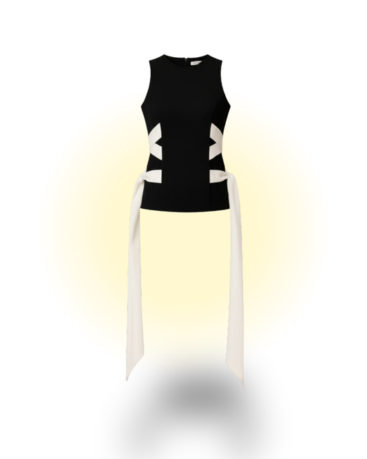 Side interlacing top - Bold structure with artful precision